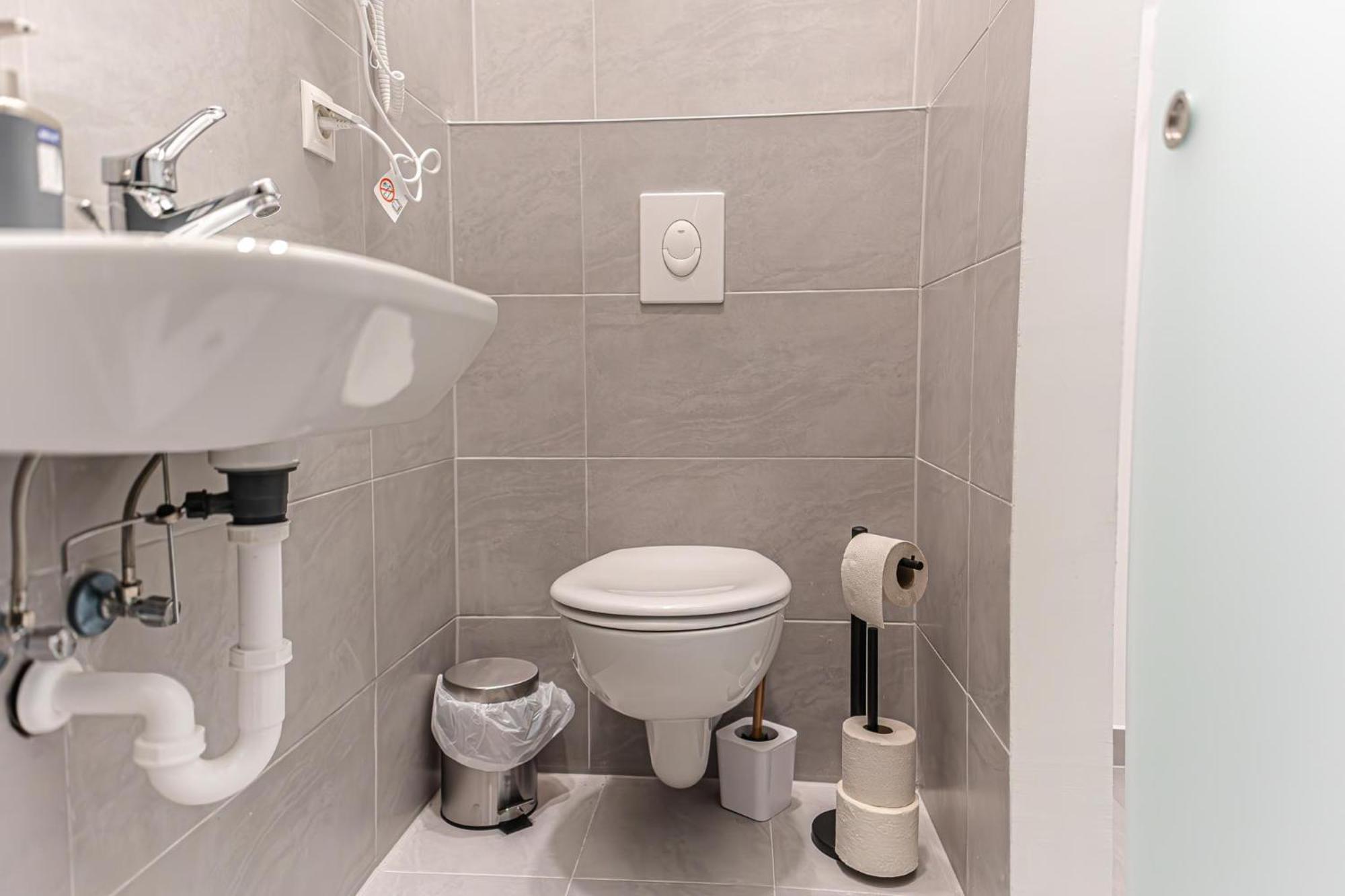 Stylish Studio Apartment Wiener Stadthalle Экстерьер фото